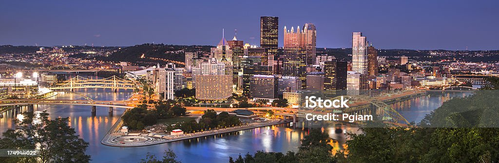 panorama sullo Skyline di Pittsburgh - Foto stock royalty-free di Pittsburgh