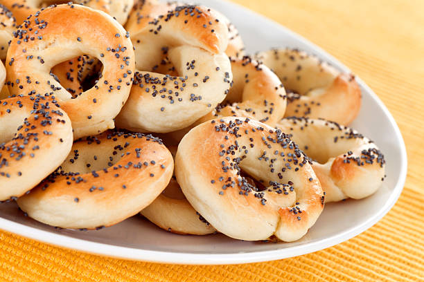 istock Poppy pretzels 174944676