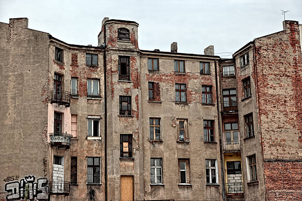 o acesso ao tenement - poverty ugliness residential structure usa - fotografias e filmes do acervo