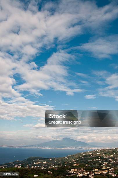 Massa Lubrense Viewpoin San Costanzocosta Sorrentina - Fotografie stock e altre immagini di Albero