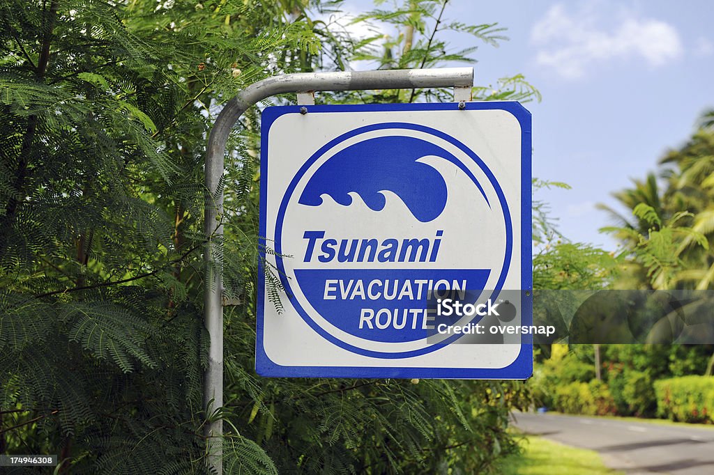 Tsunami Segnale di pericolo - Foto stock royalty-free di Ambiente