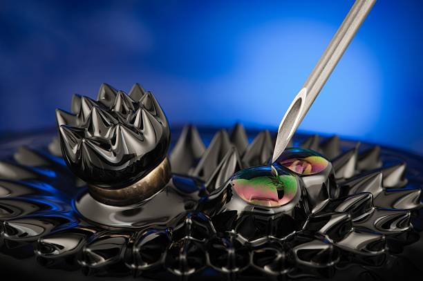 fertilzation in vitro - ferrofluid fotografías e imágenes de stock