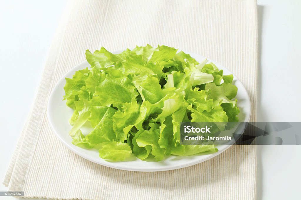 Placa de lechuga - Foto de stock de Alimento libre de derechos