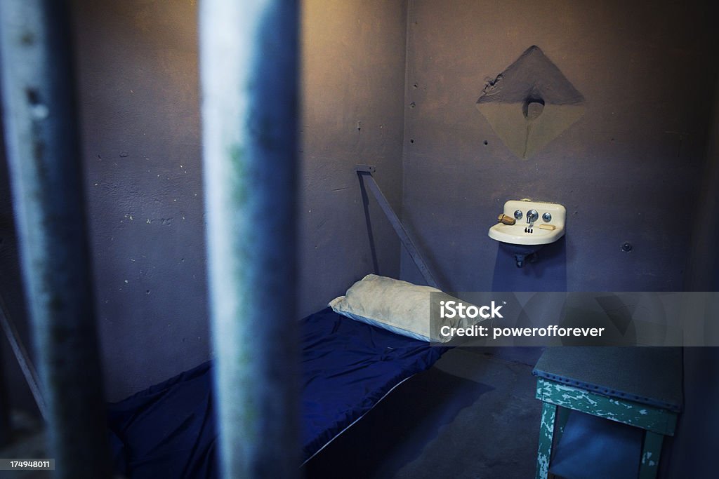 Старый Тюремная камера - Стоковые фото Тюрьма роялти-фри