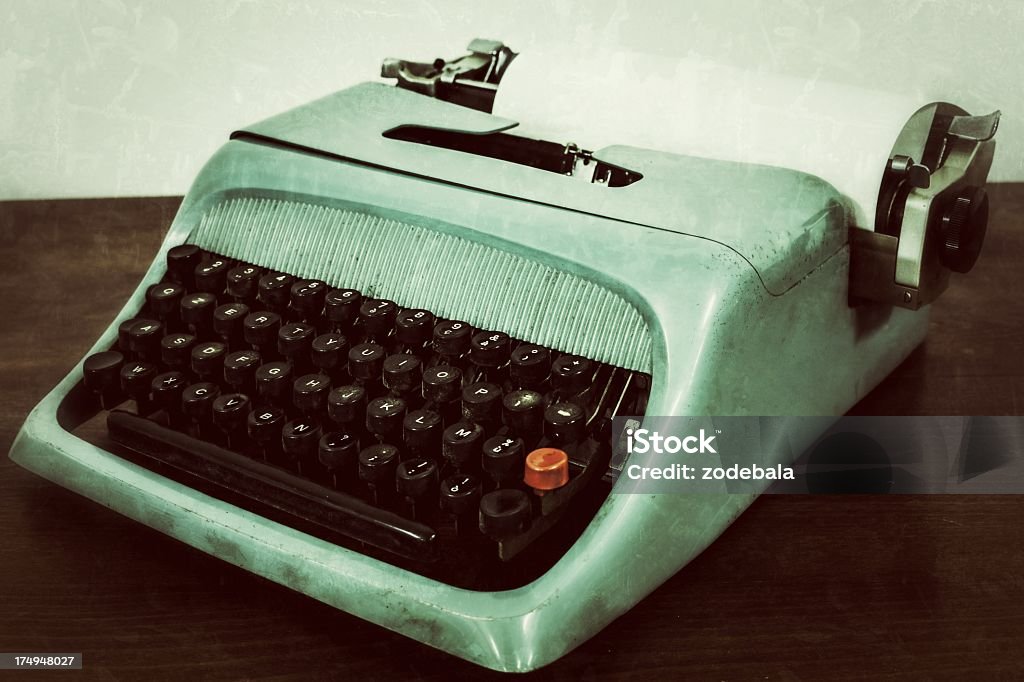 Vecchio Vintage macchina da scrivere - Foto stock royalty-free di Alfabeto