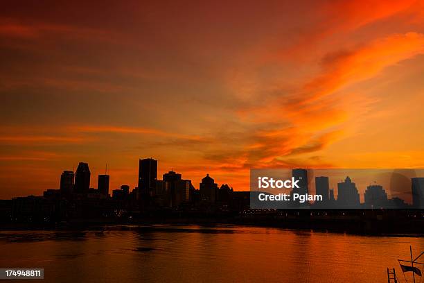 City Skyline At Night Montreal Canada Stock Photo - Download Image Now - Apartment, Architecture, Building Exterior