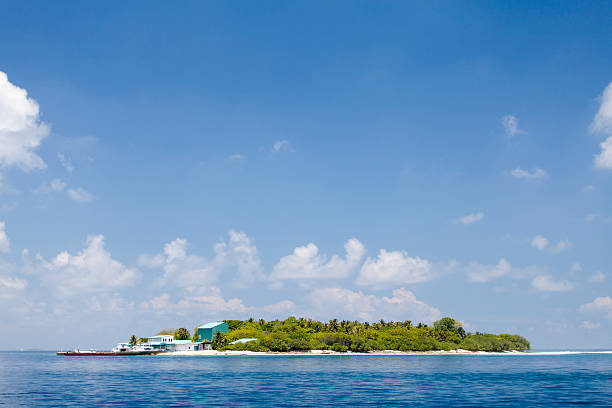 istock Tropical island in the Maldives 174949241