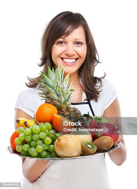Młoda Kobieta Z Owoców - zdjęcia stockowe i więcej obrazów Ananas - Ananas, Białe tło, Białe winogrono