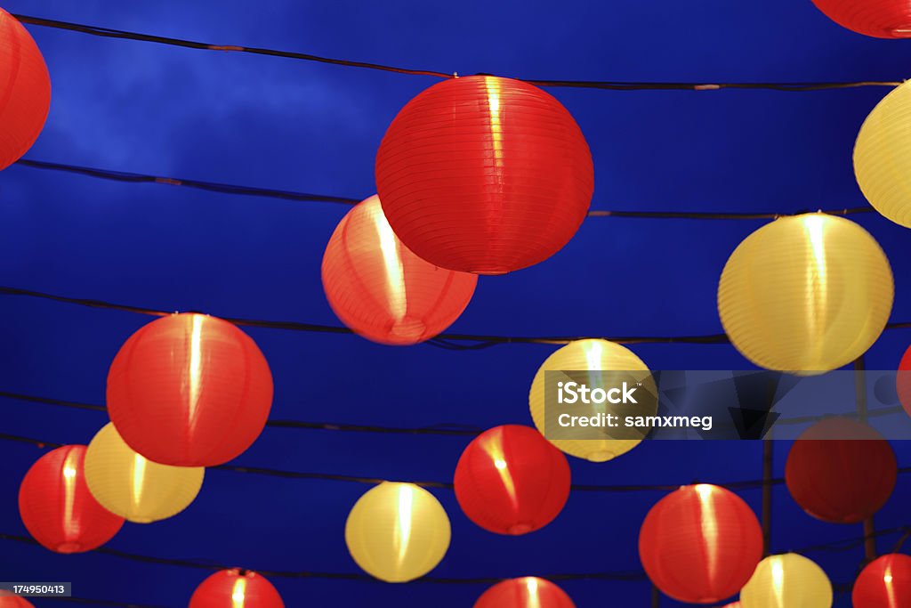 Красный азиатские светильникам - Стоковые фото Праздник середины осени роялти-фри