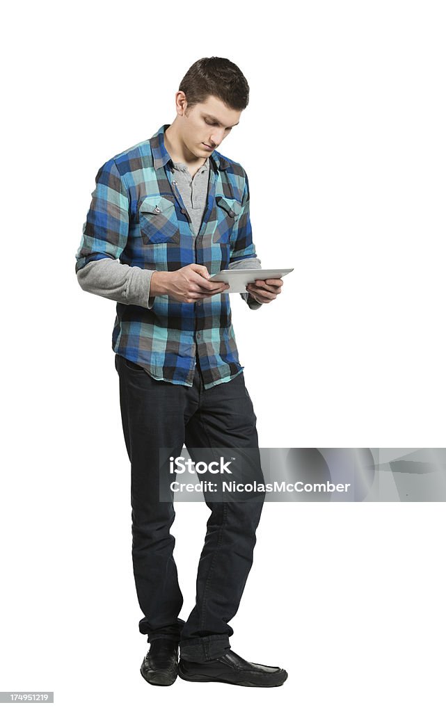 slacker jovem estudante masculino usando Tablet Digital comprimento total - Foto de stock de 20 Anos royalty-free