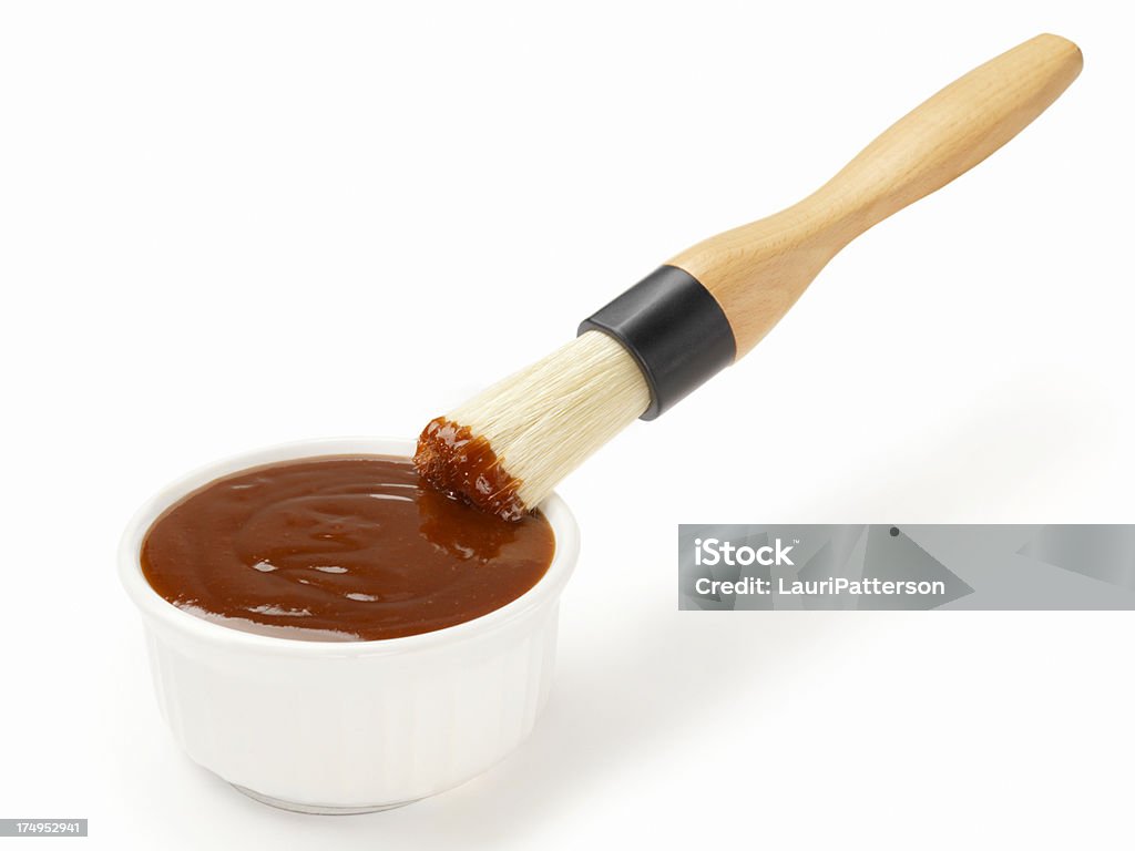 Salsa de barbacoa con cepillo - Foto de stock de Aderezo libre de derechos