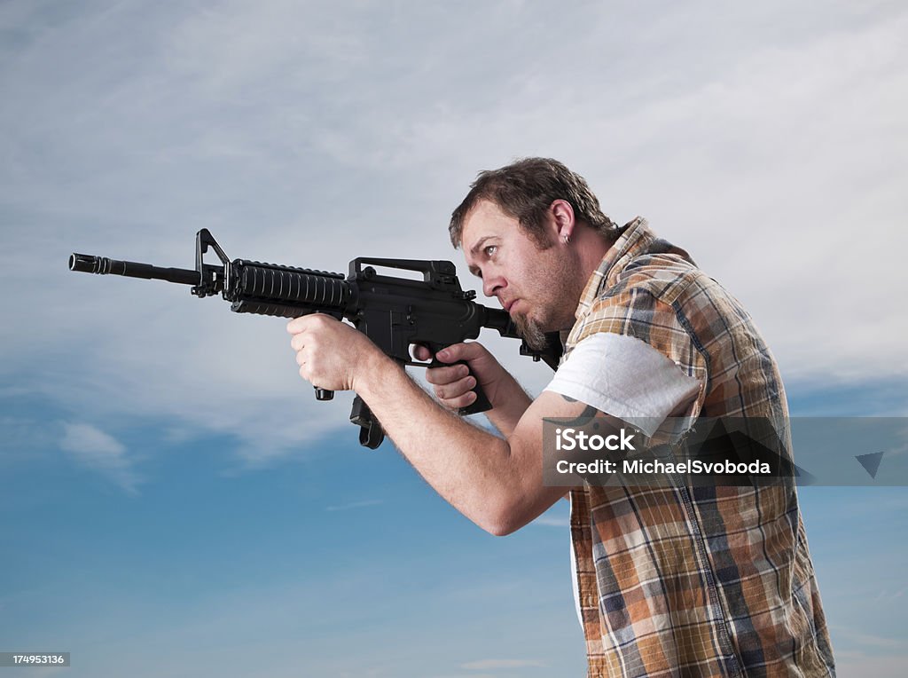 Американский с нападением оружия - Стоковые фото Sharp Shooting роялти-фри