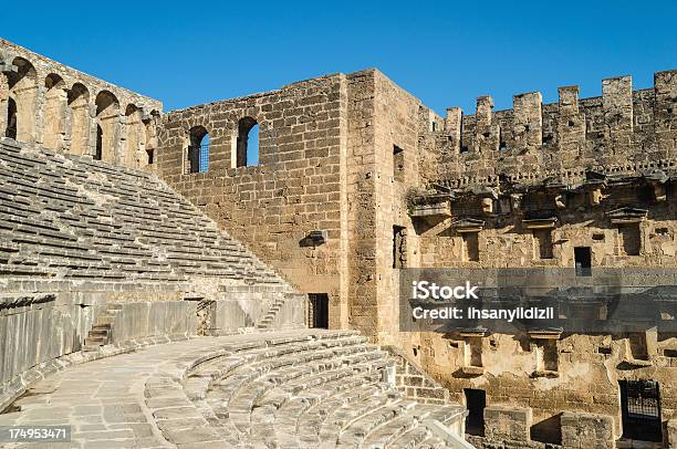 Aspendos - zdjęcia stockowe i więcej obrazów Amfiteatr - Amfiteatr, Anatolia, Antalya - Województwo