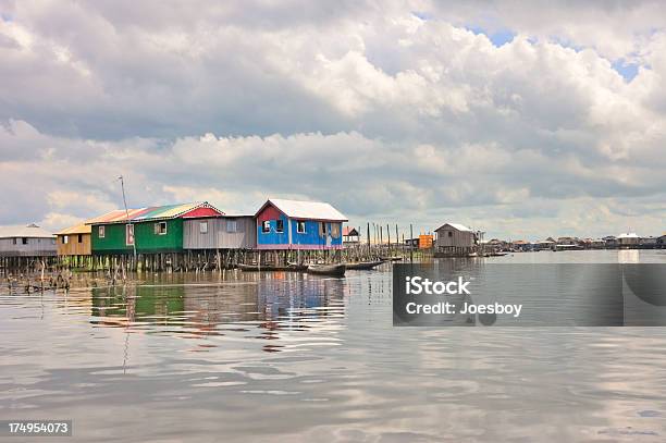 Ganvié Casas E Barcos - Fotografias de stock e mais imagens de Ganvié - Ganvié, Benim, Cotonou