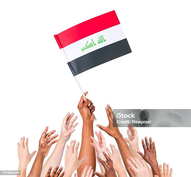 Bandeira Do Iraque - Fotografias de stock e mais imagens de Alcançar - Alcançar, Bandeira, Bandeira Nacional