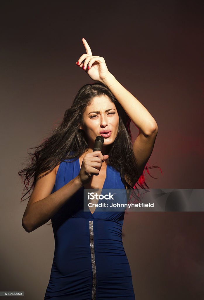 Elegante mulher vocalist - Royalty-free Latino-americano Foto de stock