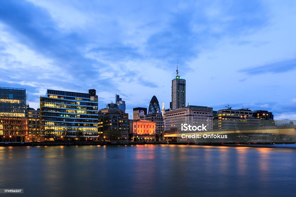 Paysage urbain de Londres au crépuscule, Royaume-Uni - Photo de Aliment en saumure libre de droits