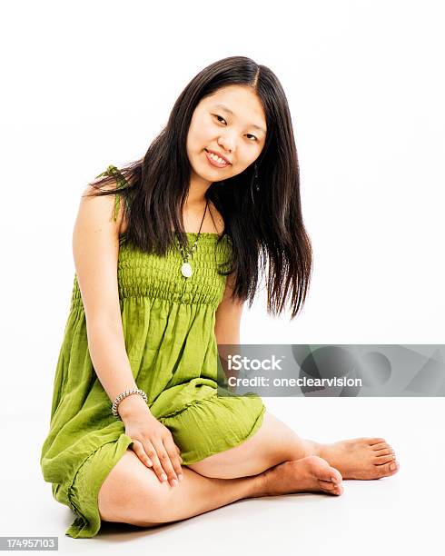アジアの女性 - 1人のストックフォトや画像を多数ご用意 - 1人, 20代, アジアおよびインド民族