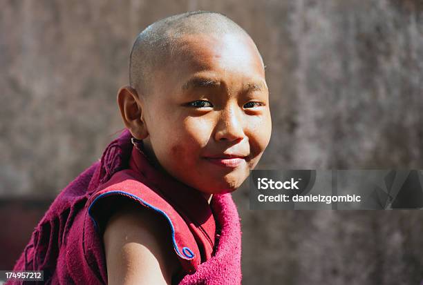 Foto de Little Monk e mais fotos de stock de Asiático e indiano - Asiático e indiano, Bagmati, Buda