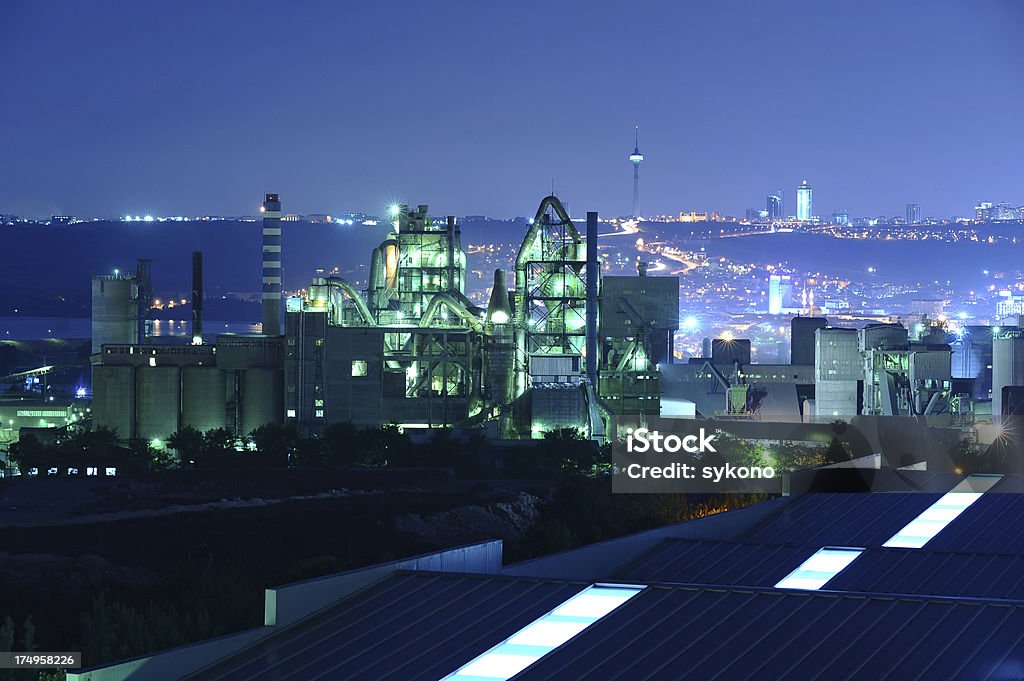 the night wiev of nuclear reactor Building Exterior Stock Photo