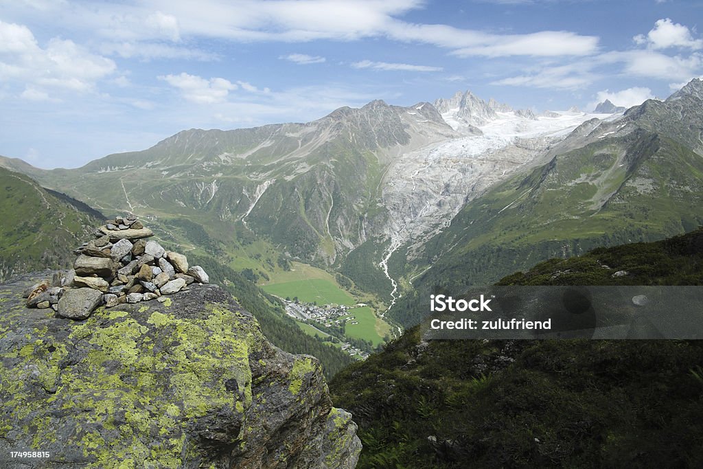 Paisaje de montaña en los alpes franceses - Foto de stock de Aire libre libre de derechos
