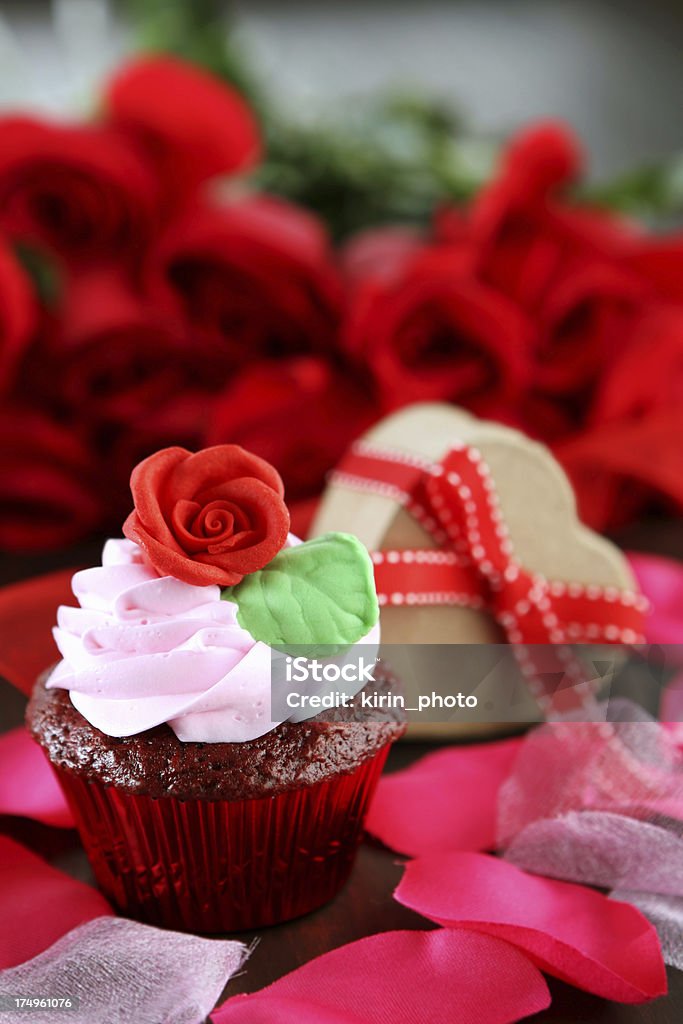 cupcake und Geschenk - Lizenzfrei Cupcake Stock-Foto