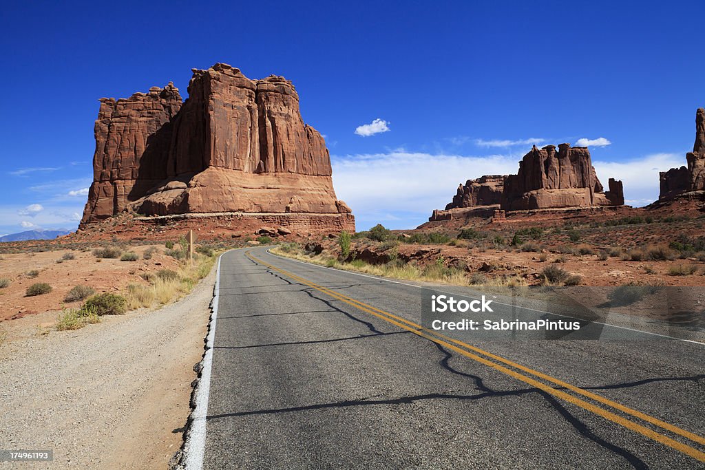 Courthouse Towers, Park Narodowy Arches, Utah, Stany Zjednoczone - Zbiór zdjęć royalty-free (Bez ludzi)