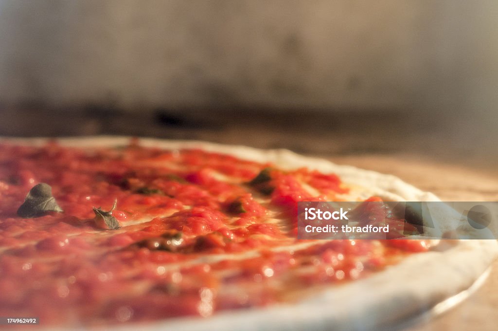 オーブンでピザ料理教室 - イタリア料理のロイヤリティフリーストックフォト