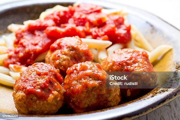 Meatballs Italiano Foto de stock y más banco de imágenes de Albóndiga - Albóndiga, Penne, Rigatoni