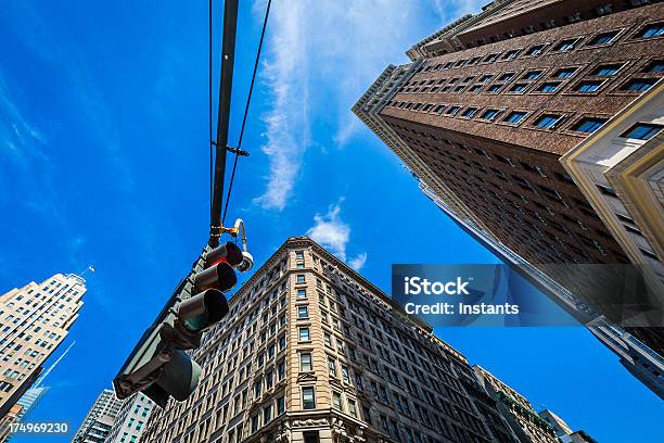 Kreuzung In New York City Stockfoto und mehr Bilder von Fischaugen-Objektiv - Fischaugen-Objektiv, New York City, Turm - Bauwerk