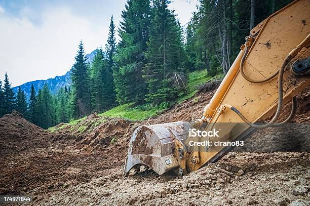 Excavator In Einer Baustelle Stockfoto und mehr Bilder von Raupe - Raupe, Bagger, Bulldozer