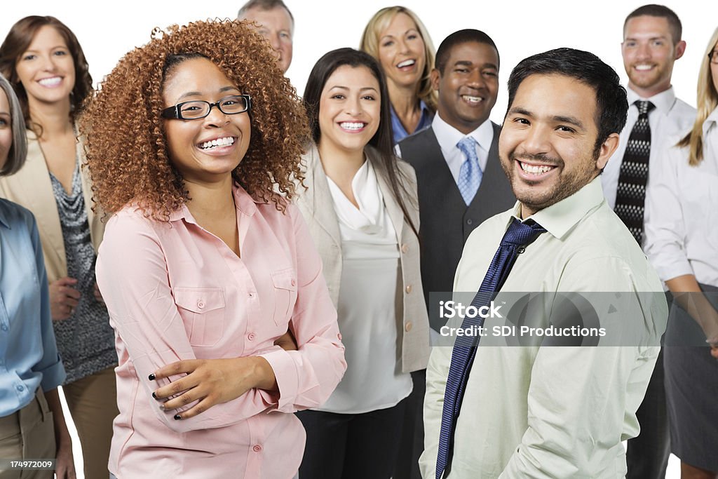 Grupo diverso de personas con un atuendo de negocios aislado sobre blanco - Foto de stock de Grupo de personas libre de derechos