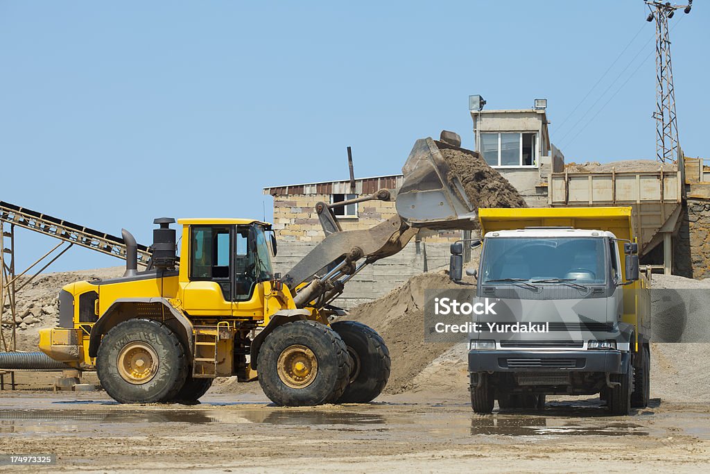 Máquinas de trabalhar numa mina de areia - Royalty-free Amarelo Foto de stock