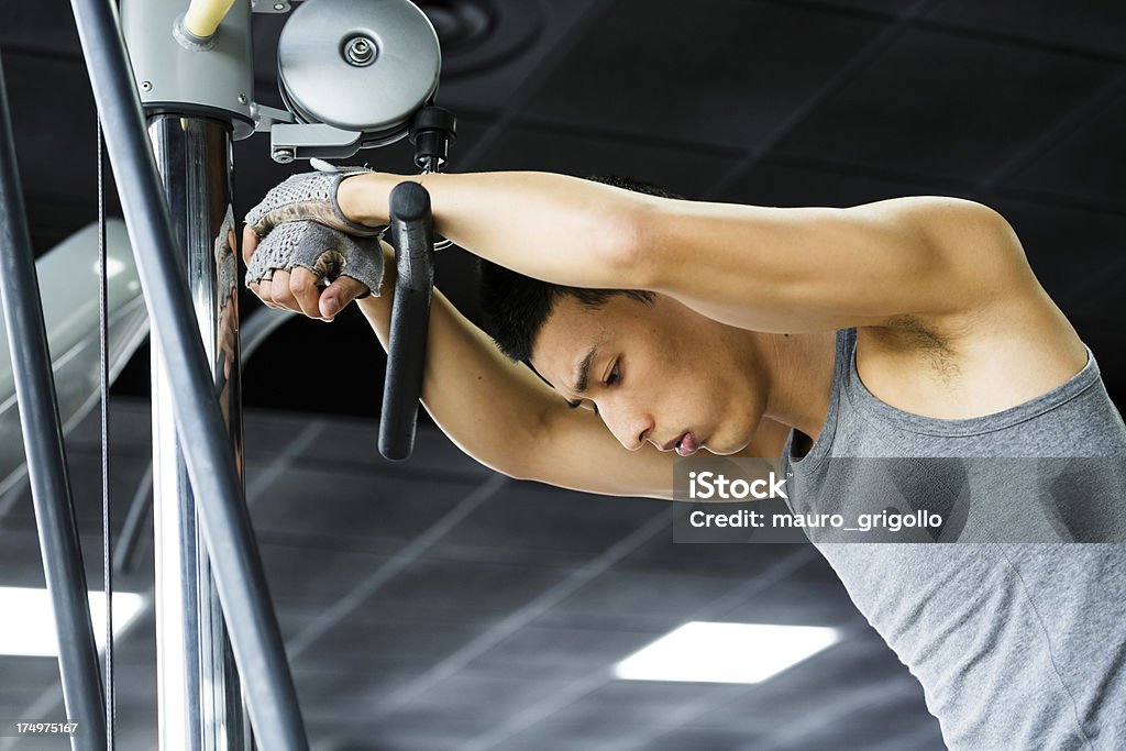 Esercizio e lavorare in un Health Club - Foto stock royalty-free di Centro benessere - Struttura ricreativa