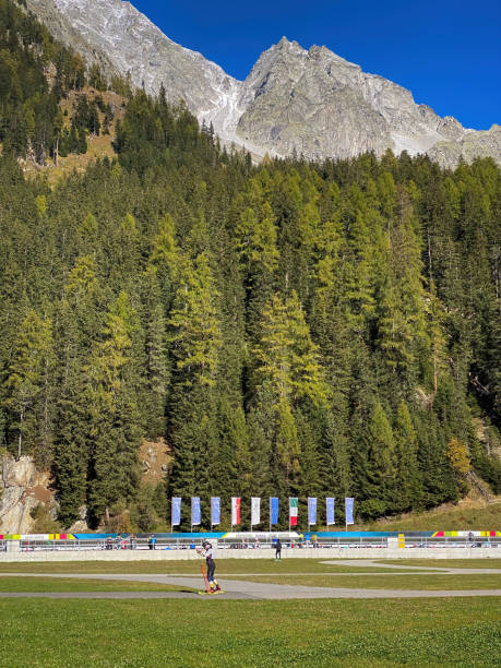 130+ Coppa Del Mondo Di Biathlon Immagine Foto stock, immagini e