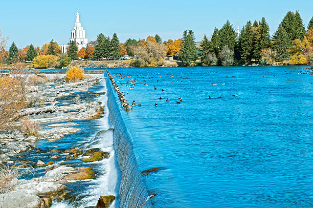 워터풀 on 스네이크 리버 볼리비아에 폴즈 id - idaho falling snake river river 뉴스 사진 이미지