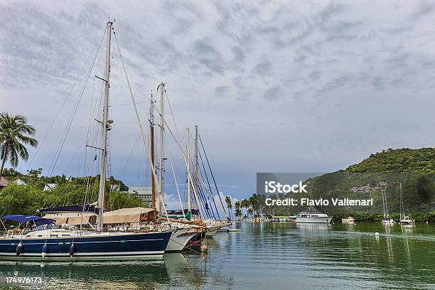 Marigot Bay Santa Lucía Foto de stock y más banco de imágenes de Agua - Agua, Aire libre, Antillas occidentales