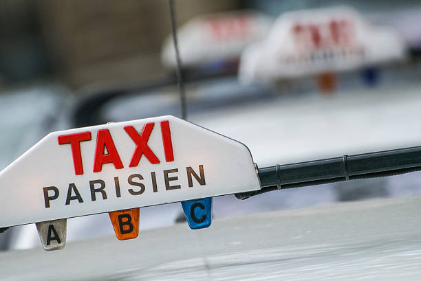 istock Taxi Parisian 174976388
