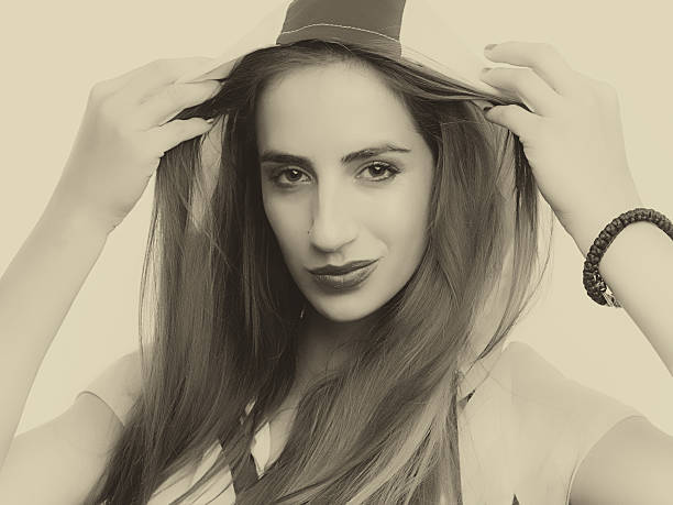 istock Fashion Girl 174977214