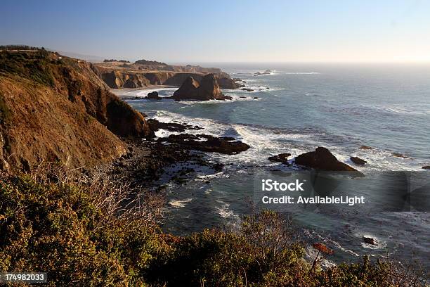 Foto de Point Arena Olhando Sul Horizontal e mais fotos de stock de Baía - Baía, Beleza natural - Natureza, Califórnia