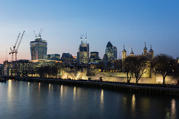 city of london - crane skyline uk tower of london 뉴스 사진 이미지