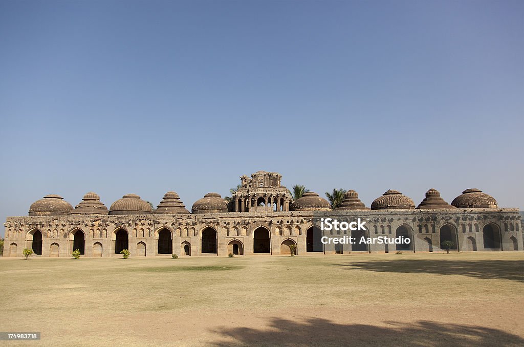 Hampi-éléphant écuries - Photo de Amour libre de droits