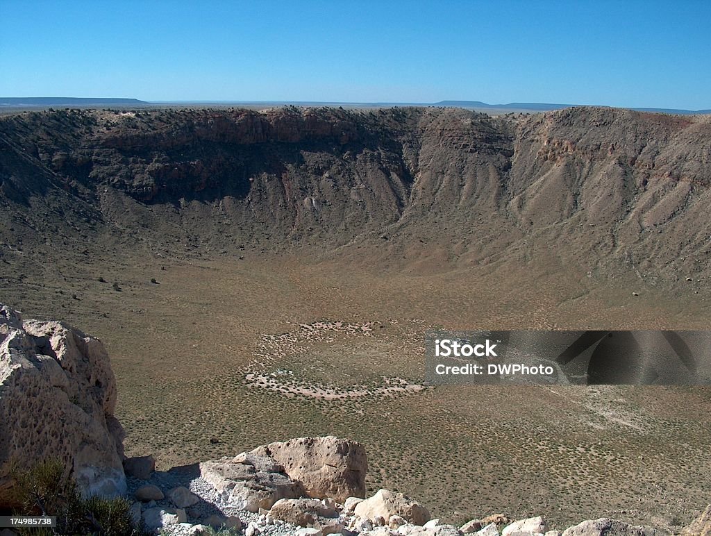Cratere meteoritico - Foto stock royalty-free di Composizione orizzontale