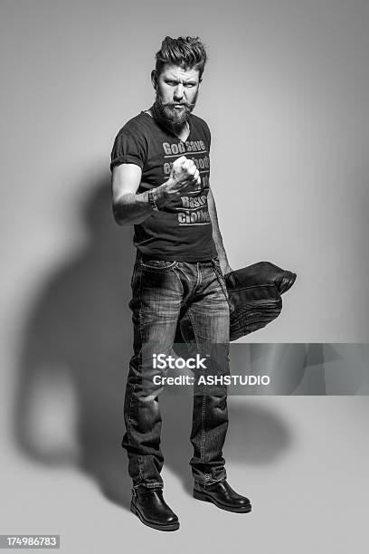 Retrato De Um Homem Forte - Fotografias de stock e mais imagens de Fotografia - Imagem - Fotografia - Imagem, Fotografia de Estúdio, Moda