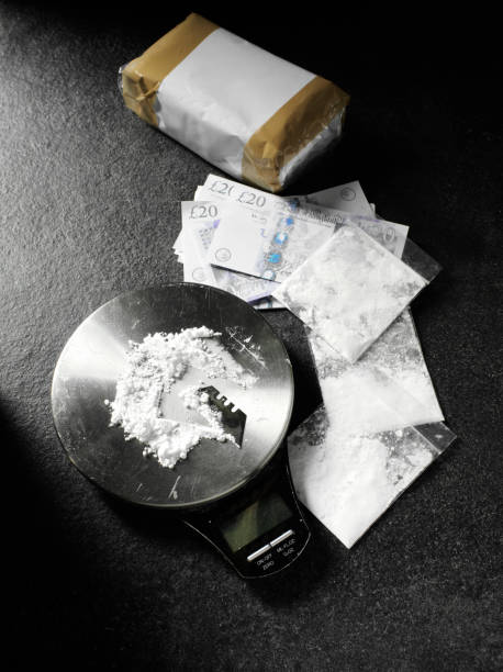 istock Paying for Weighed Drugs 174987186