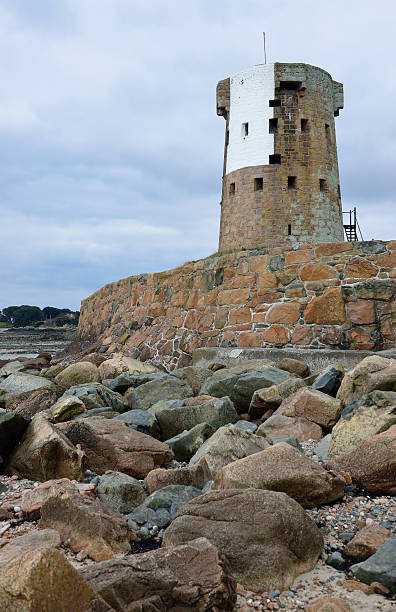 jersey tour ronde. - martello towers man made coastal feature direction photos et images de collection