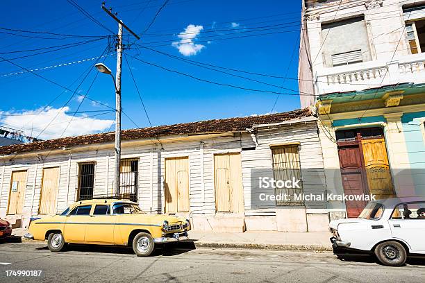 Cienfuegos Куба — стоковые фотографии и другие картинки Автомобиль - Автомобиль, Автостоянка, Американская культура