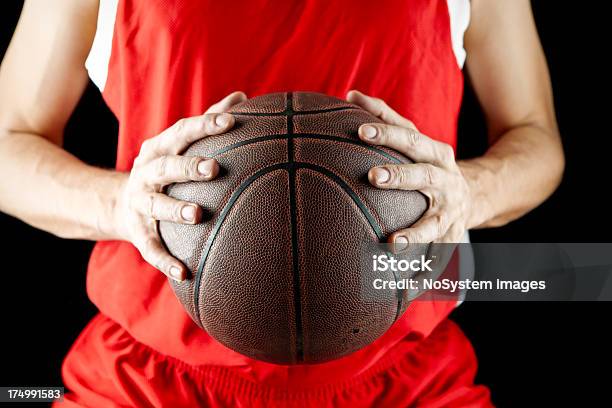 Jugador De Baloncesto Foto de stock y más banco de imágenes de Actividad - Actividad, Actividades recreativas, Actividades y técnicas de relajación