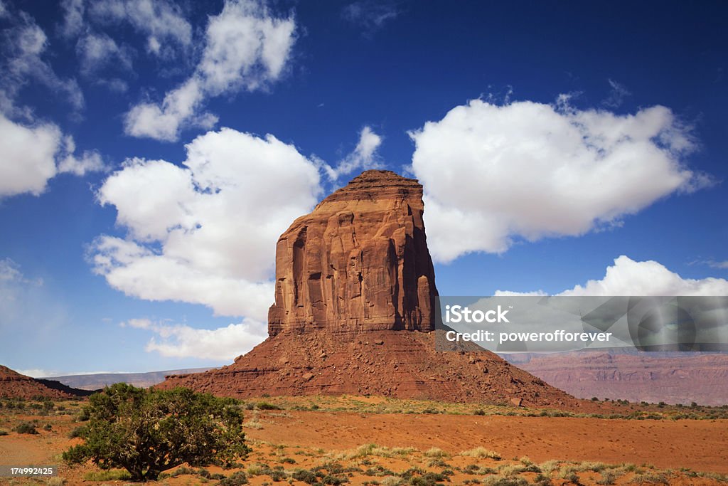 Gray plis artificiels Butte- Monument Valley - Photo de Arizona libre de droits