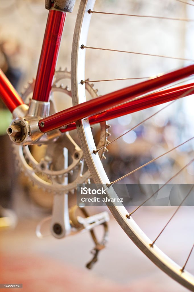 Primo piano di una ruota di bicicletta cog - Foto stock royalty-free di Bicicletta